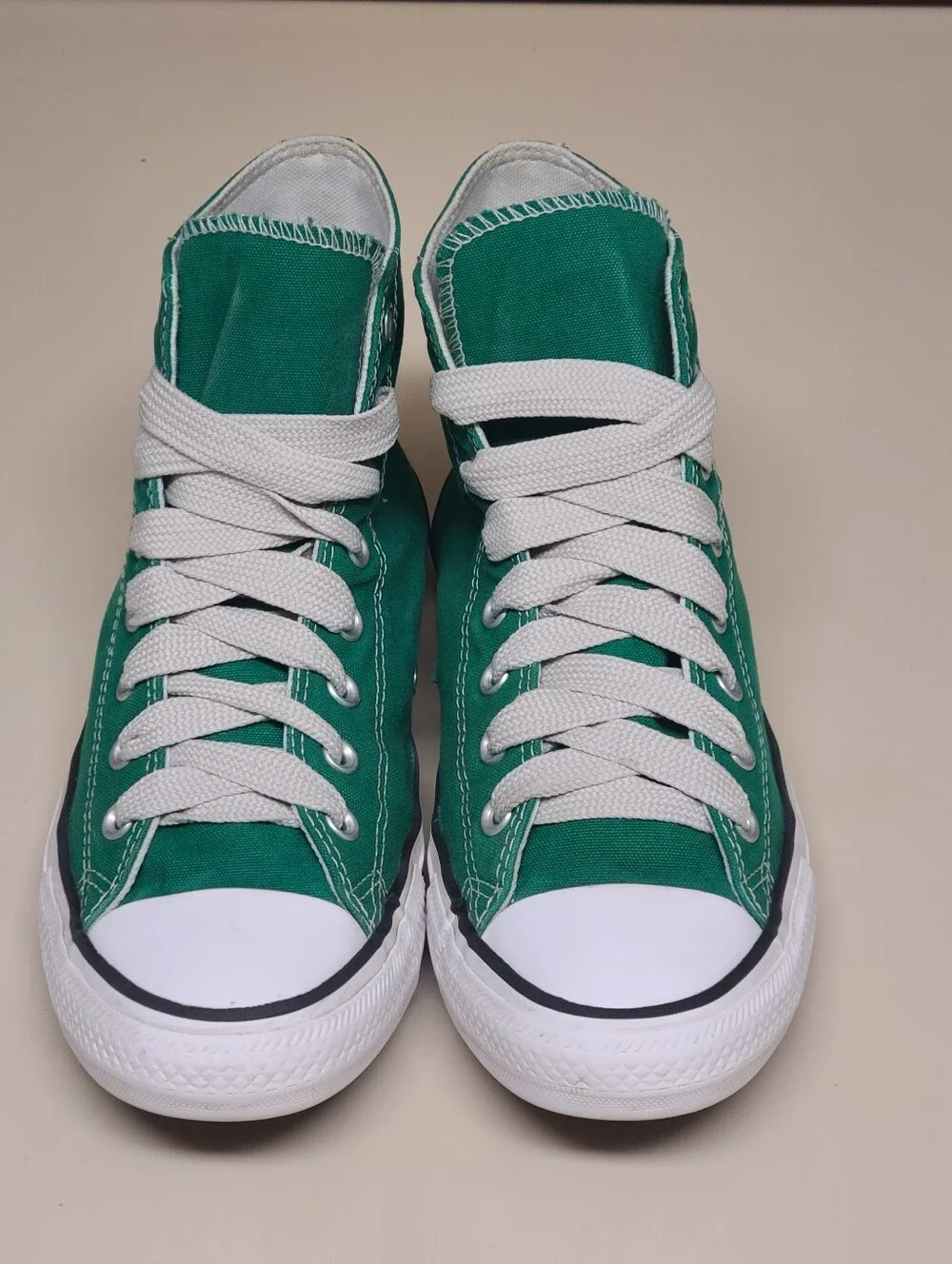 Converse CTAS hi top casual sneakers size 9